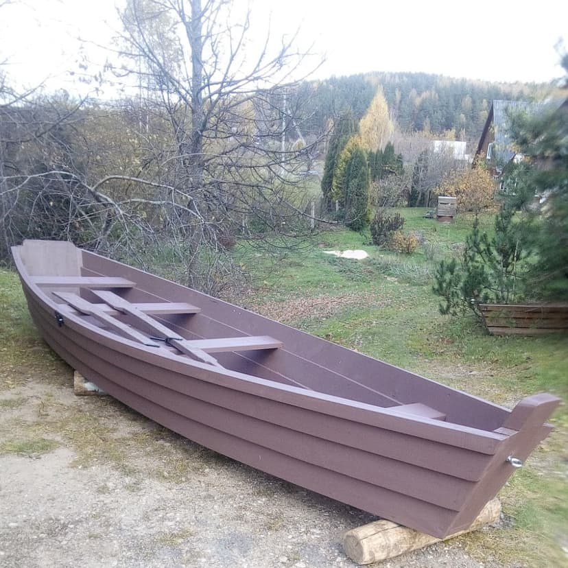 Medinė valtis, nr. 2