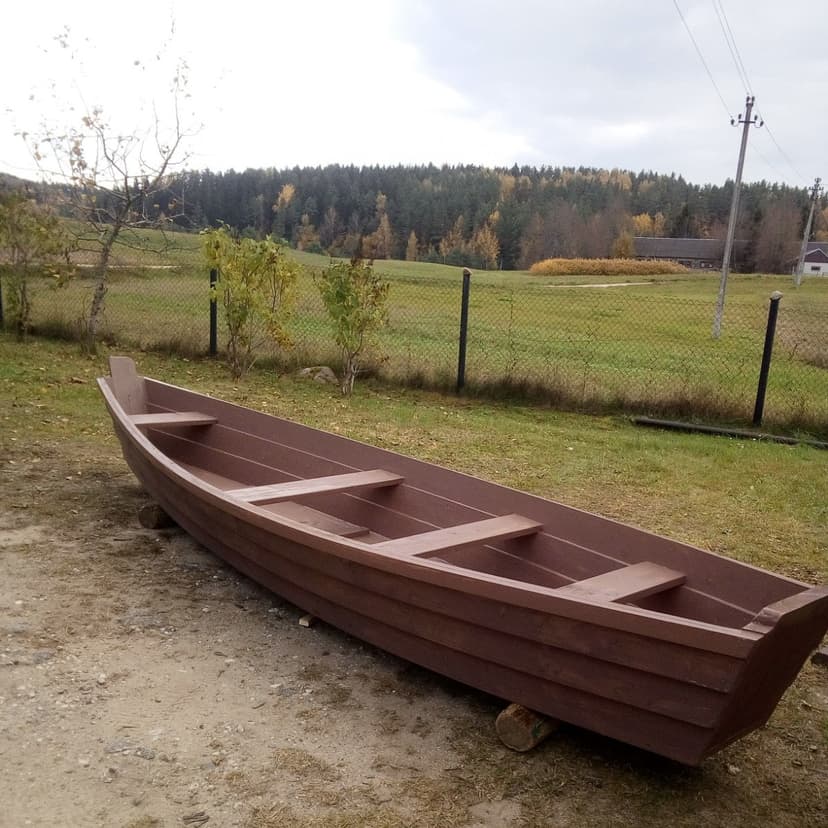 Medinė valtis, nr. 4