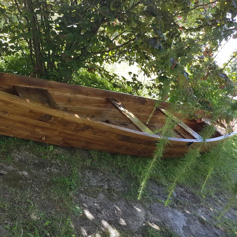 Medinė valtis, nr. 7