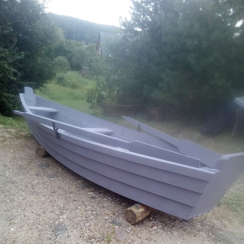 Medinė valtis, nr. 9